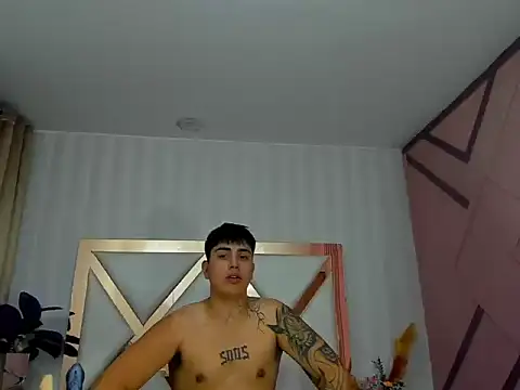 ThomasThund online show from February 5, 2026, 3:44 am