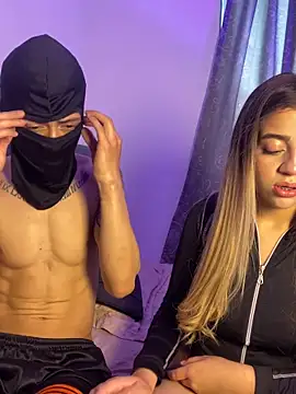 cute emmma online show from March 17, 2026, 11:35 am