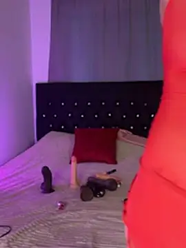 Snapshot of HelenaLior chatting on March 18, 2026, 6:55 pm HelenaLior online show from March 18, 2026, 6:55 pm