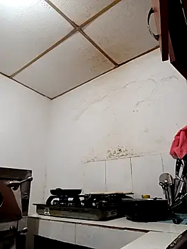 Snapshot of thonychatoA357 chatting on February 11, 2026, 12:37 am thonychatoA357 online show from February 11, 2026, 12:37 am