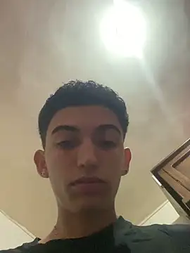 Chic0j0ven online show from February 5, 2026, 12:15 am