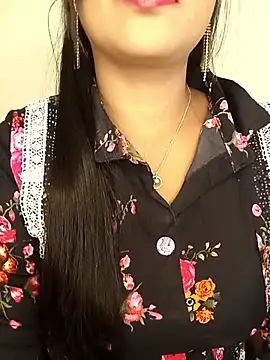 Deshi bhabhi143 online show from May 3, 2026, 6:19 am