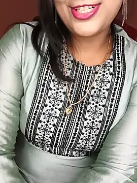 Deshi bhabhi143 online show from July 18, 2026, 7:56 am