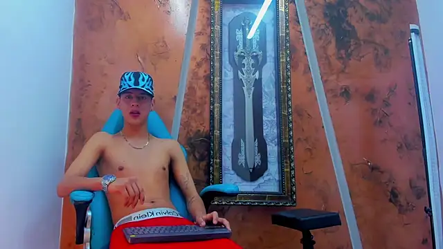 tommy bigcock19  online show from December 22, 2025, 7:05 am