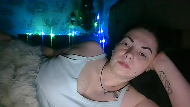 Snapshot of SKYNate chatting on December 23, 2025, 5:16 am SKYNate online show from December 23, 2025, 5:16 am