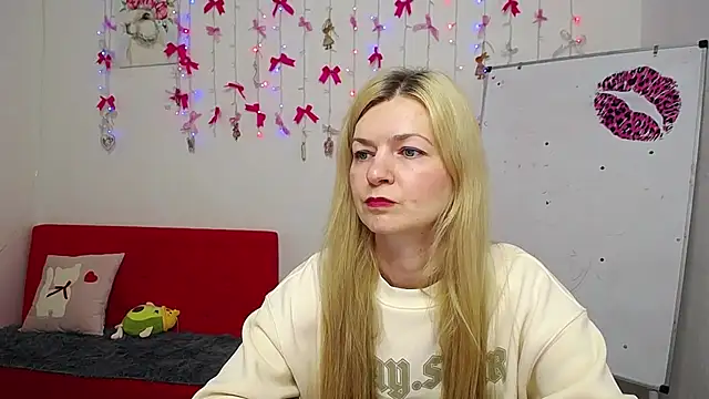 MelissaTyler online show from April 23, 2026, 10:58 am