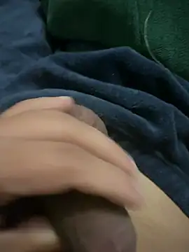 mouraerik123 online show from January 9, 2026, 5:37 pm