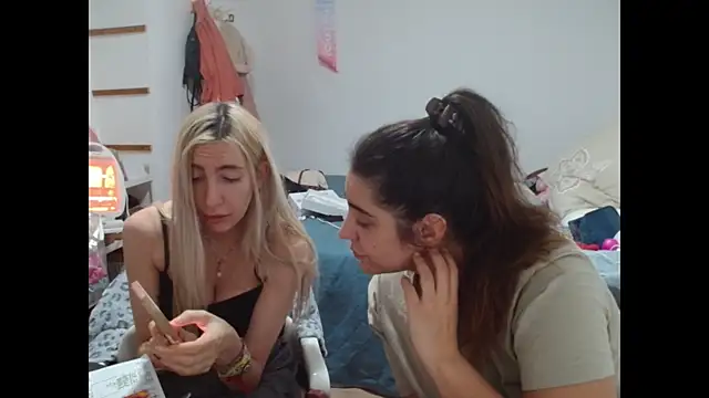 BarbieBlondieGirl online show from January 11, 2026, 11:32 pm