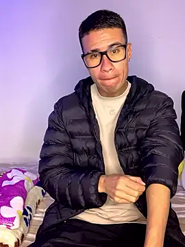 Latin Paisa Boy online show from January 11, 2026, 3:06 pm