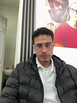 Latin Paisa Boy online show from May 4, 2026, 11:56 pm