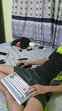 LeonS 20cm online show from January 19, 2026, 12:03 am