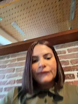 Irina Velvett online show from May 9, 2026, 6:13 pm