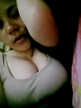 Snapshot of DIANAKUTE chatting on March 25, 2026, 12:49 am DIANAKUTE online show from March 25, 2026, 12:49 am