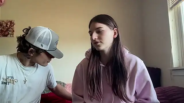 Snapshot of AstridJenkins chatting on April 4, 2026, 9:56 pm AstridJenkins online show from April 4, 2026, 9:56 pm