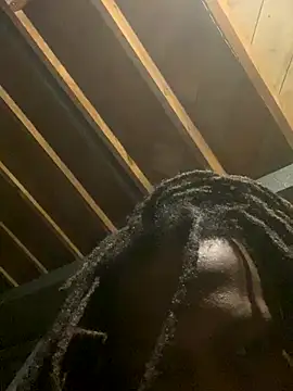 Momoneyy online show from December 22, 2025, 7:05 am