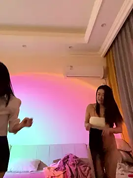 Molly-xiao online show from January 7, 2026, 9:56 am