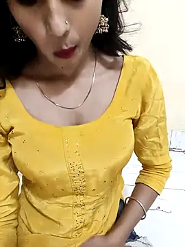 Yours-Zeenat online show from May 9, 2026, 10:31 am