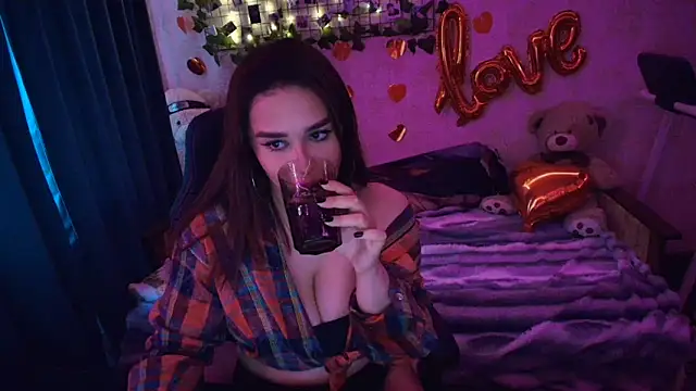 AlisiaRose online show from March 28, 2026, 3:28 am