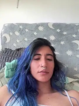 Snapshot of LunaisBack chatting on March 17, 2026, 3:15 pm LunaisBack online show from March 17, 2026, 3:15 pm