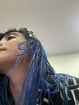 Snapshot of LunaisBack chatting on March 18, 2026, 10:57 pm LunaisBack online show from March 18, 2026, 10:57 pm