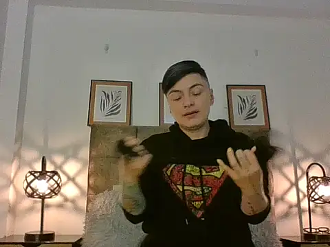 kat paradise online show from February 22, 2026, 11:53 am