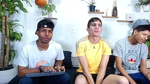 Interracial Snow Bunny online show from February 17, 2026, 3:08 pm