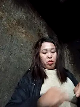 dakota-kis online show from January 13, 2026, 1:33 am