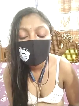 sumi couele18 online show from April 13, 2026, 6:35 pm