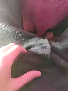 TrebleShebeen online show from January 10, 2026, 12:23 am