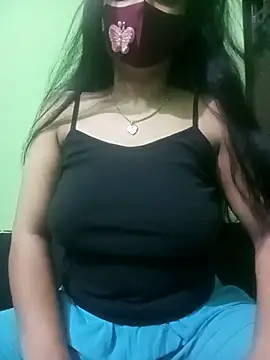 Snapshot of Nusratkkk0083 chatting on February 27, 2026, 7:58 pm Nusratkkk0083 online show from February 27, 2026, 7:58 pm