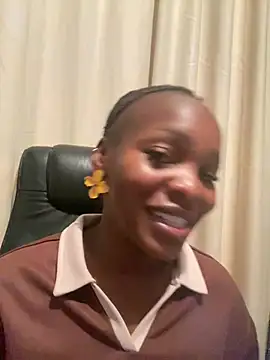 xLissahx online show from June 12, 2026, 7:40 am