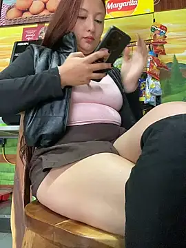 Scarlet auraa online show from May 4, 2026, 10:06 pm