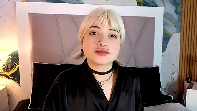 Sienna Desiree online show from June 21, 2026, 6:49 am