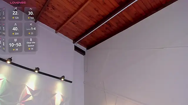 GabiSaenz  online show from April 28, 2026, 11:26 am