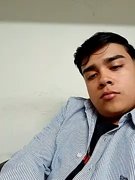 Yosoyelmismo-6737 online show from January 11, 2026, 11:10 pm