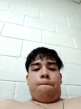 Yosoyelmismo-6737 online show from March 25, 2026, 8:04 pm