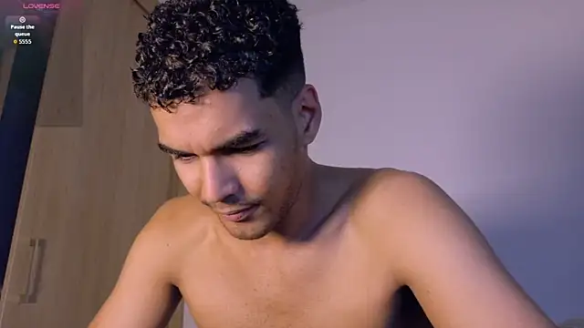 Pikashu7u7 online show from March 25, 2026, 3:01 am