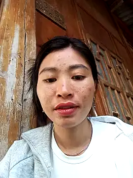 Hiniyk2 online show from May 5, 2026, 11:07 am