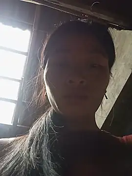 Hiniyk2 online show from July 7, 2026, 11:53 pm
