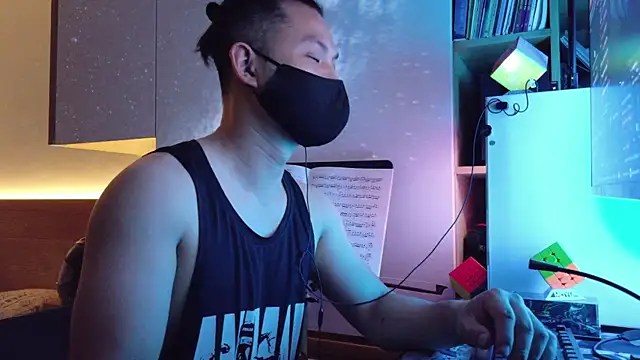 OnlyHand9x online show from April 29, 2026, 5:30 pm
