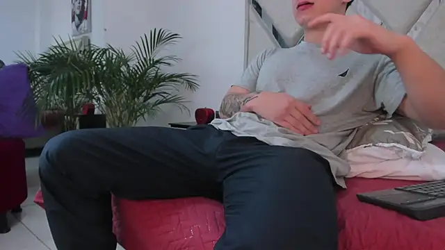 Snapshot of Liam_saint chatting on March 6, 2026, 1:07 pm Liam saint online show from March 6, 2026, 1:07 pm