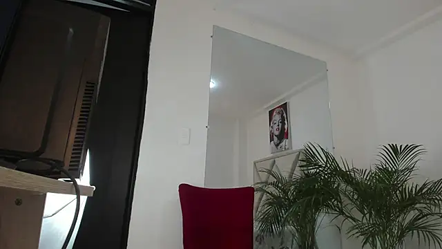 Snapshot of Liam_saint chatting on March 25, 2026, 12:11 pm Liam saint online show from March 25, 2026, 12:11 pm