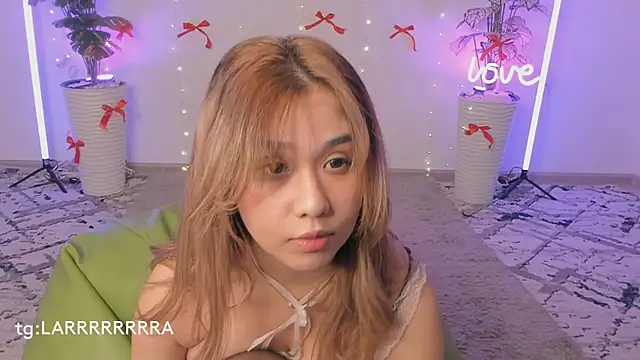 Snapshot of larabae chatting on March 2, 2026, 9:10 pm larabae online show from March 2, 2026, 9:10 pm