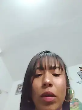 Katiia Ramirezz online show from February 12, 2026, 8:15 pm