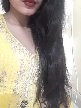 Snapshot of Asnoor_khan chatting on February 3, 2026, 6:00 am Asnoor khan online show from February 3, 2026, 6:00 am