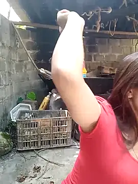 Snapshot of muamua99 chatting on May 16, 2026, 12:18 am muamua99 online show from May 16, 2026, 12:18 am
