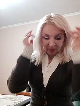 MiraStar984 online show from February 5, 2026, 3:27 pm