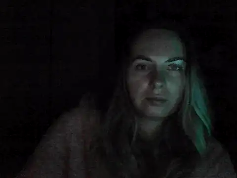 VikiLove765 online show from January 17, 2026, 11:19 pm