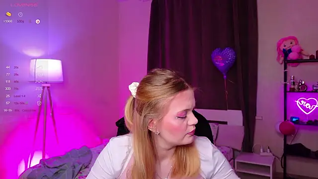 Elioraa online show from February 3, 2026, 5:07 pm