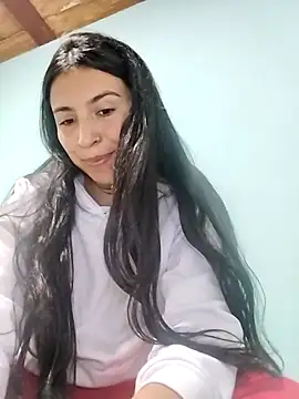 Snapshot of Emily_Gree chatting on March 13, 2026, 3:24 am Emily Gree online show from March 13, 2026, 3:24 am